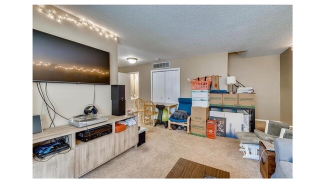 Photo - Great 2 Bedroom, 2 Bathroom Side by Side Townhome Unit Available in Coon Rapids - WON'T LAST LONG