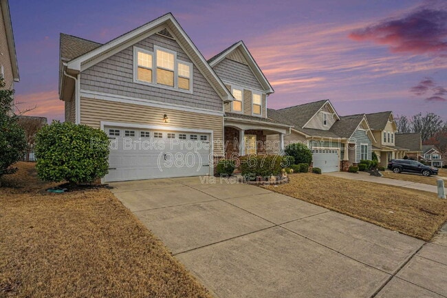 Photo - 1349 Middlecrest Dr NW