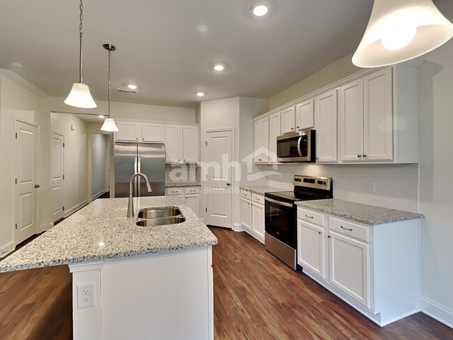 Photo - 5912 Hagar Vly Dr