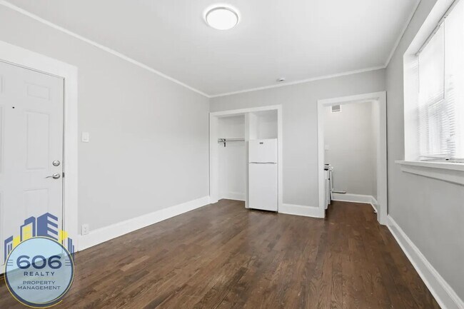 Photo - 6912 N Ashland Ave Unit 6912 North Ashland Ave