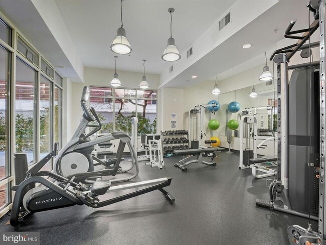 Photo - 820 N Pollard St Unit 507