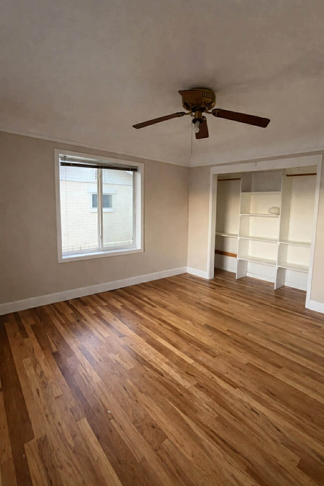 Primary bedroom - 1323 S 1st Ave