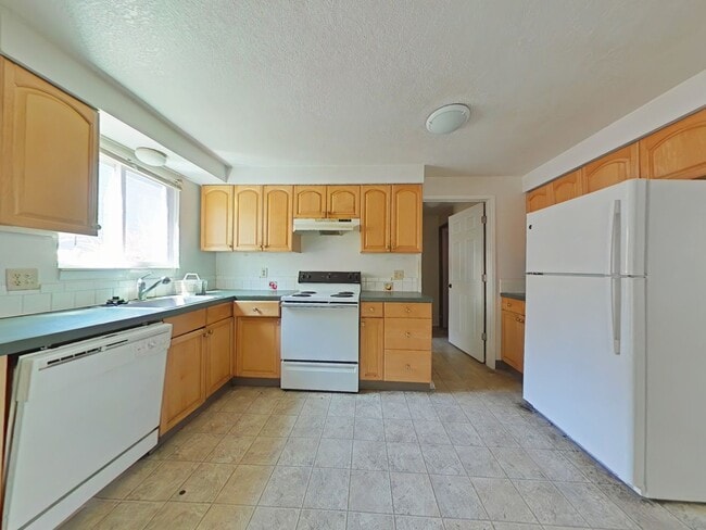 Photo - 3 Bedroom Duplex ~ Albany ~ Pet Friendly