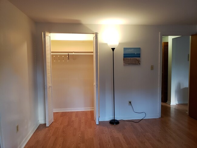 Building Photo - 9 Ryder St Unit 17