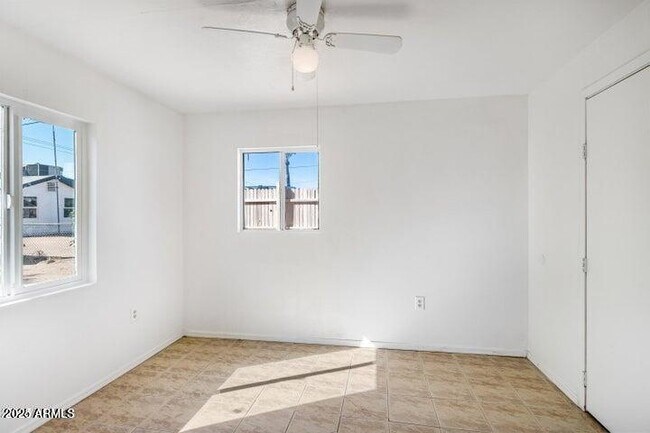 Photo - 414 W 9th St