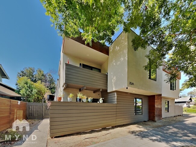 Building Photo - 2524 T St Rental