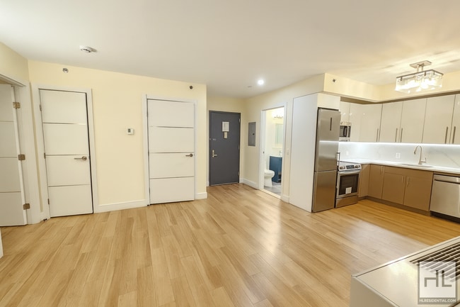 Photo - Northern Boulevard Unit 7A