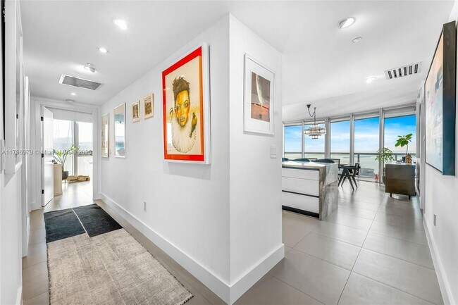 Photo - 465 Brickell Ave Unit 3901