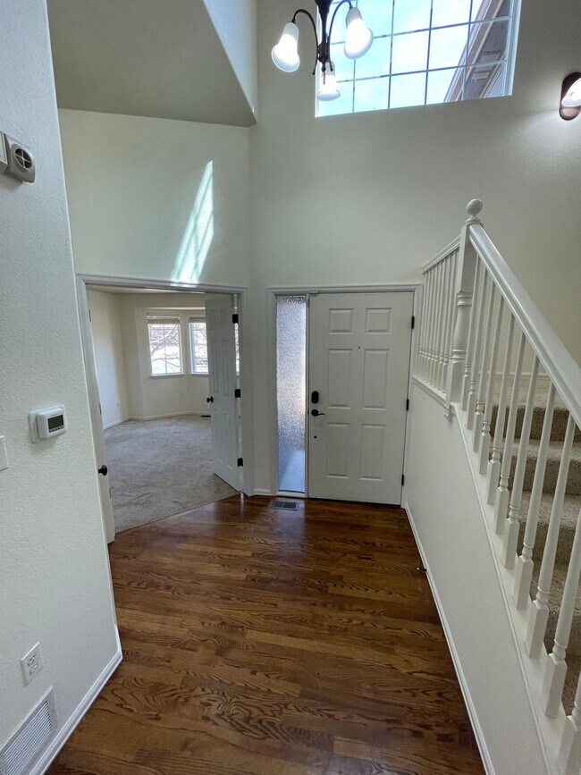 Photo - 4 Bedroom 3 Bathroom Home Available now!