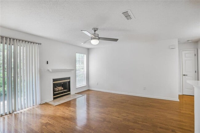Photo - 432 Granville Ct Rental