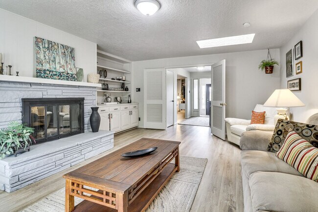 3907 Solano Pl NE Unit SI ID1586968P