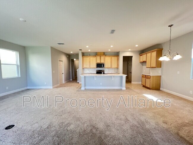 Photo - 14521 Crestavista Ave