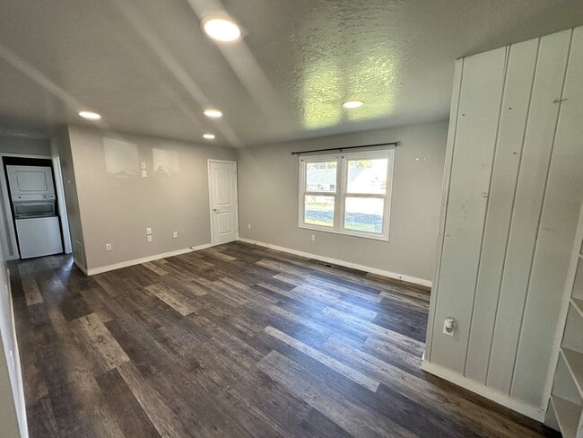Photo - 1st Month Rent Free!  Charming & Modern 2-...