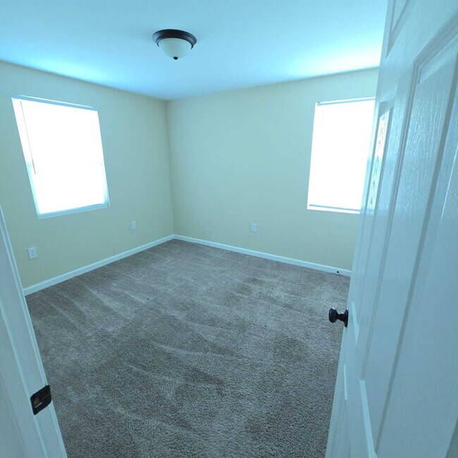 Photo - "Charming 2-Bedroom Duplex Retreat in Macon – Your Perfect Home Awaits on Woodard Avenue!" Unit 12B