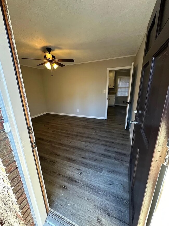 Photo - 326 Rooks Rd