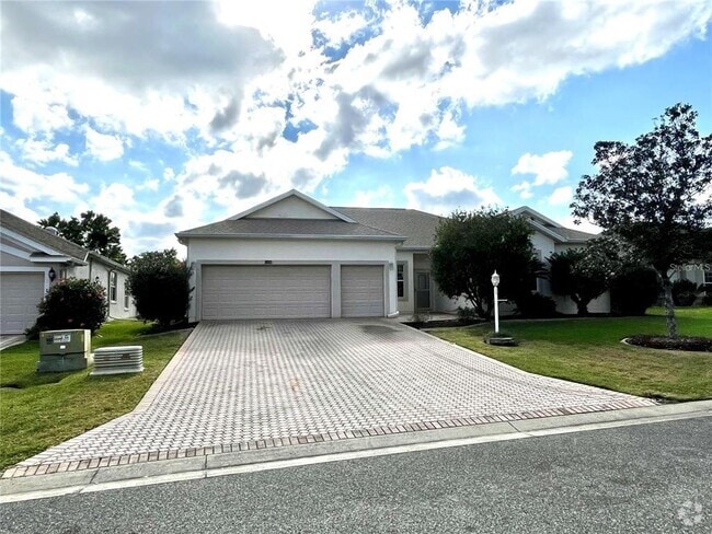 Building Photo - 5634 Belle Terre Dr Rental