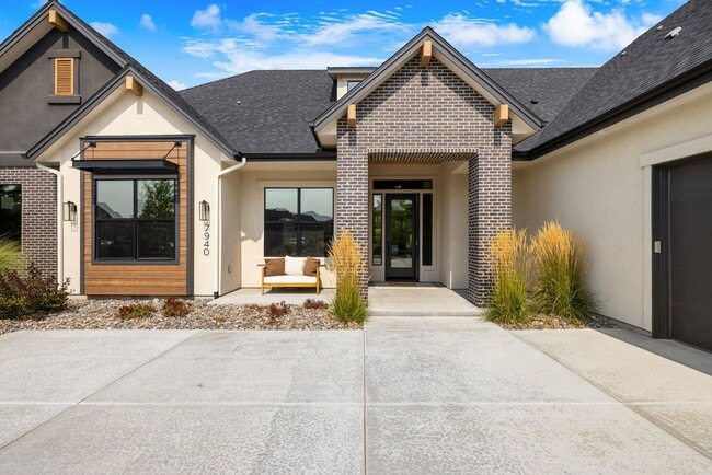 7940 W Mirror Pond Dr