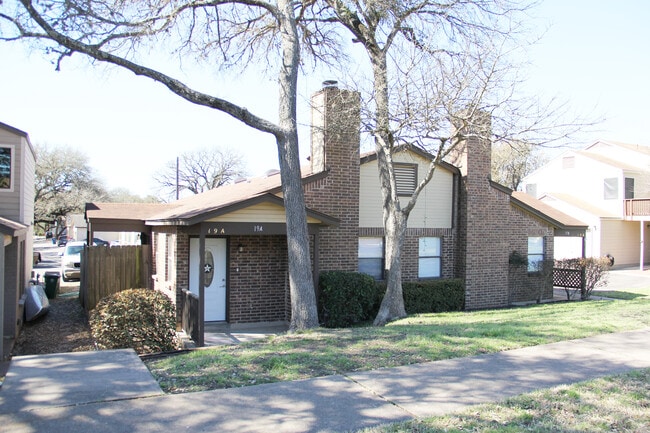 Building Photo - 7825 Beauregard Cir Unit 19A Rental
