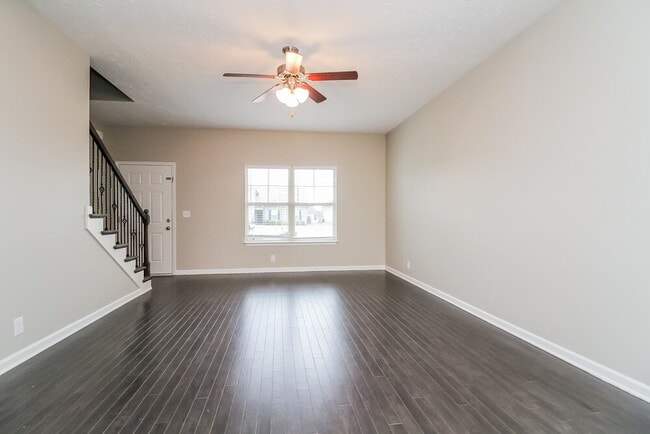 Photo - 1728 Bellamy Ln