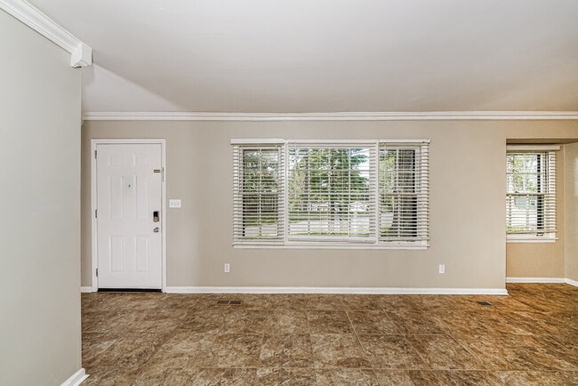 Photo - 120 Von Dale Dr