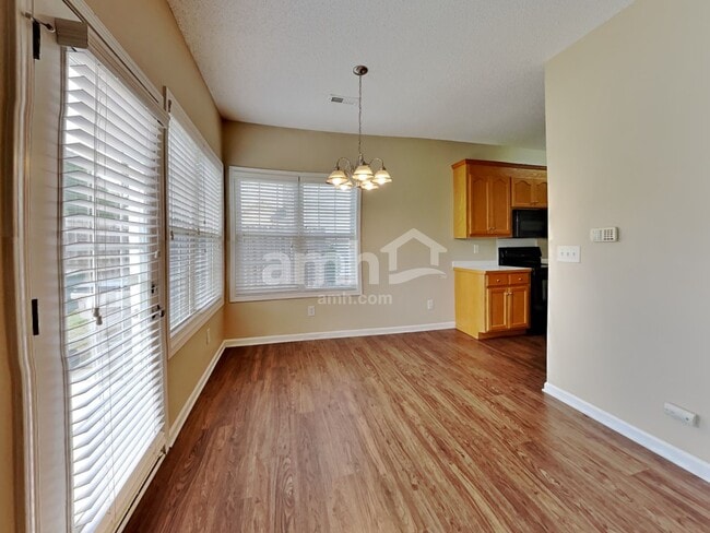 4345 Timberwood Dr