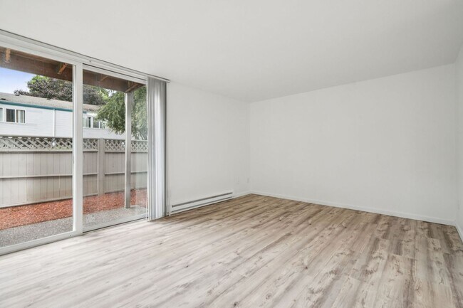 Photo - Images Columbia Apartments