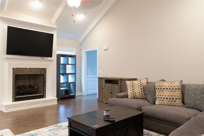 Photo - 950 Wheat Ridge Dr