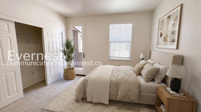 Photo - 3 Bed/3 Bath Townhome with Garage / Vouchers Accepted / Available Now!