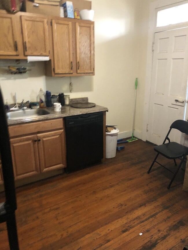 Photo - 121 Hillside St Unit 2