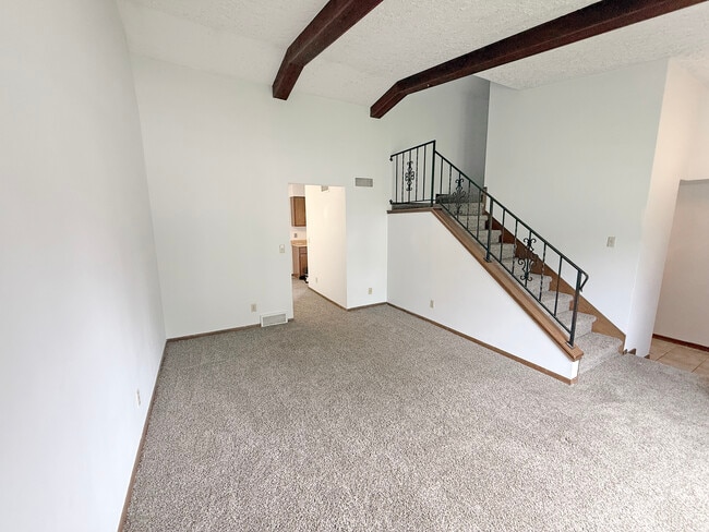 Building Photo - 6844 Sunset Meadow Dr Rental