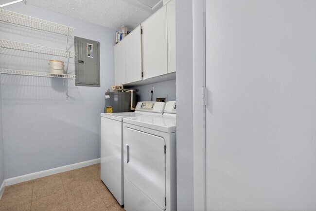 Photo - Gulf Access 2 bedroom 2 Bath Fully updated Condo with Water View