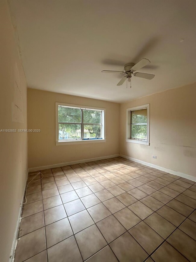 Photo - 1087 NW 51st St Unit 1089