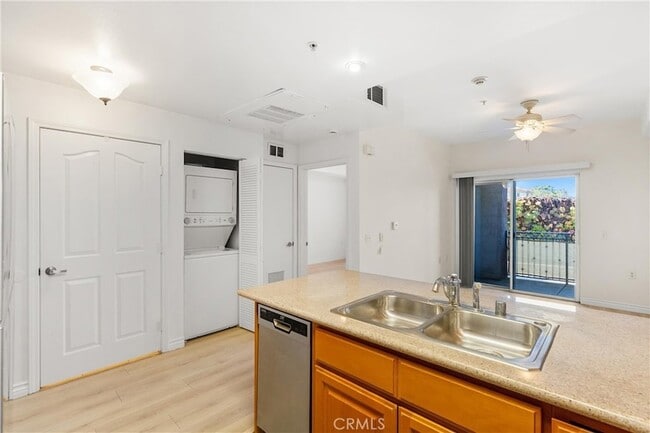 Photo - 17888 Alburtis Ave Unidad A102-2