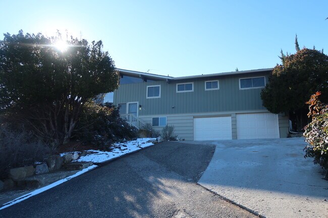 Photo - 2405 Lester Rd