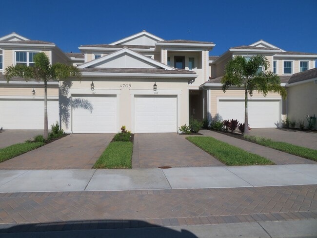 Building Photo - 4709 Arboretum Cir