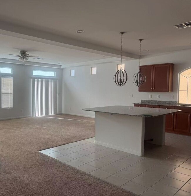 Photo - 5 Bedrooms Single Family Home with Granite...