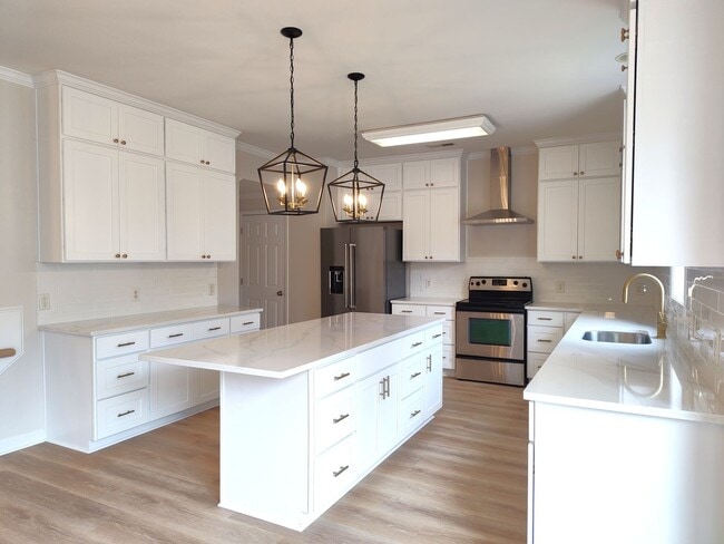 Photo - Stunning 2 Story, 4 Bedroom, 4.5 Bath Home Located in the Bridgemill Community in SC!