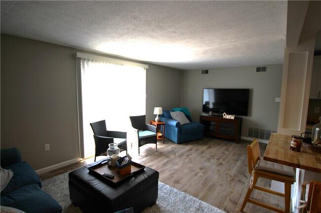 Photo - 609 Bonnie Brae Dr