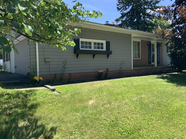 Photo - 6400 Lake O Springs Ave NW House