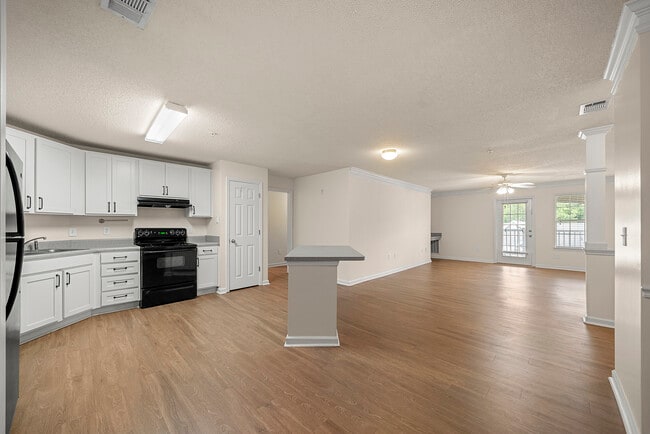 Eastland Court Apartment Homes