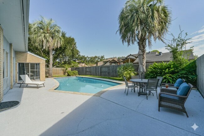 Photo - 11826 Cedar Pass Dr