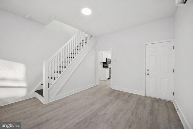 Photo - 2513 N Garnet St