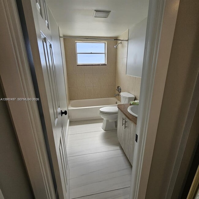 Photo - 15600 NW 7th Ave Unit 703