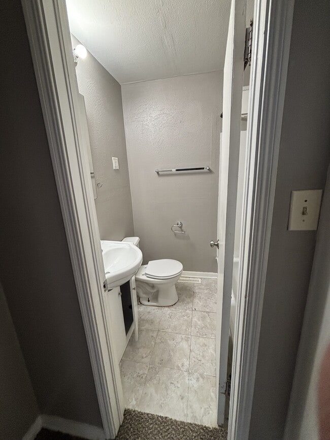 Photo - 4522 S Osage St