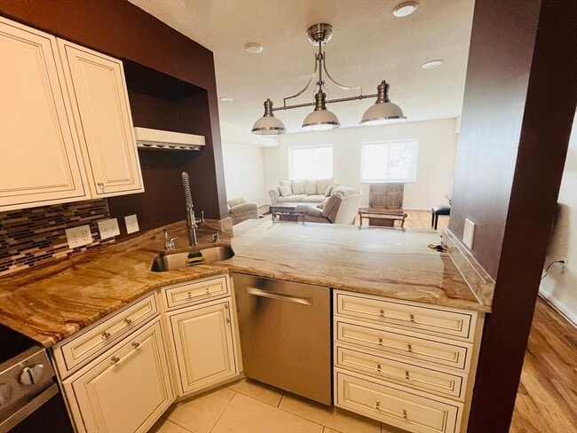 Photo - 50 S Common St Unit 311