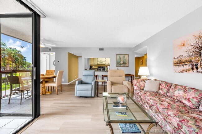 Photo - 2255 Lindell Blvd Unit 4207