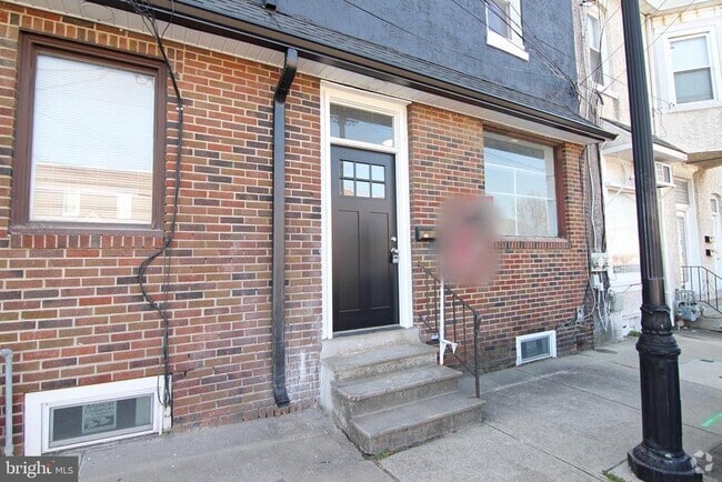 Building Photo - 66 E 4th St Unit 1B Rental
