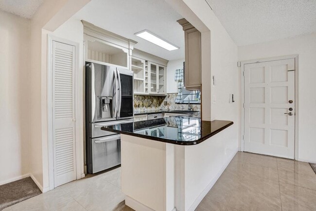 Photo - 1050 NW 13th St Unit 193d