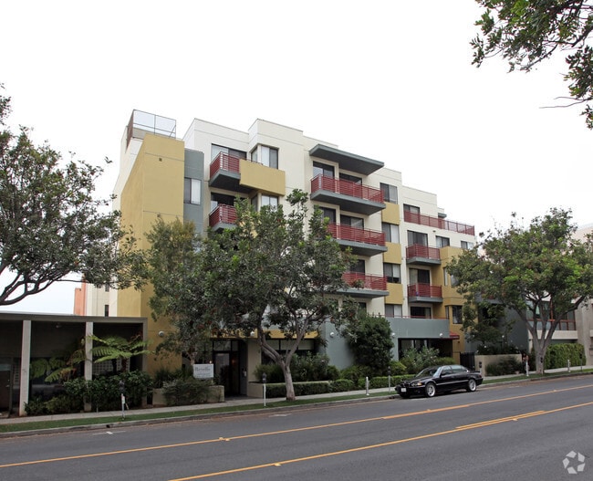 Building Photo - PR SM Revello LLC Rental