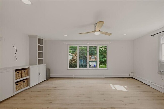 Photo - 18 Waterman St